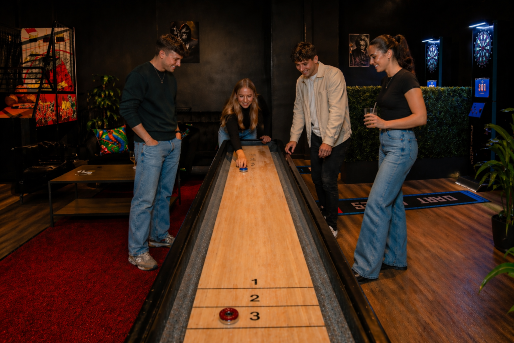 Shuffle board Minigolf Rio