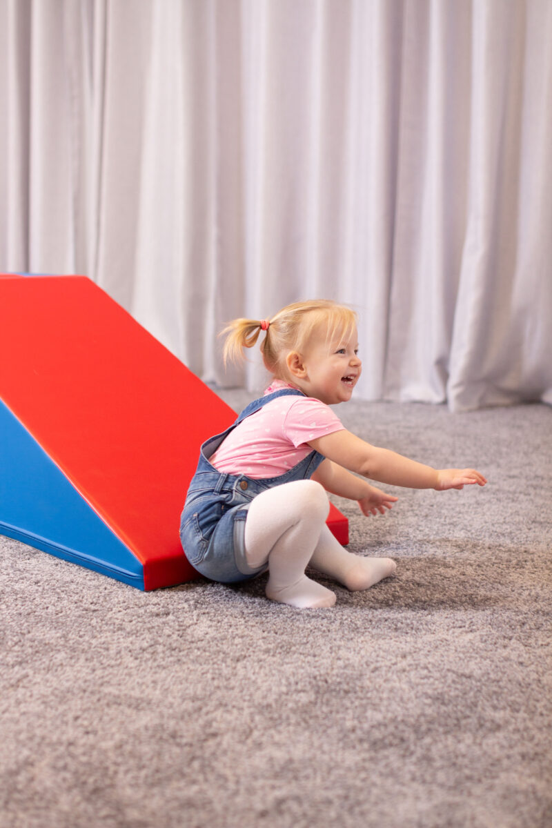 Pehmed mänguklotsid 2tk IGLU Mega Fun Slider - sinine / punane