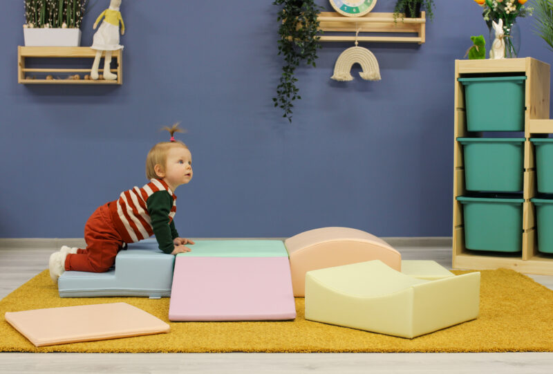 SET_7(S) (10) Pehmed mänguklotsid 7tk IGLU Little Crawler - pastelne