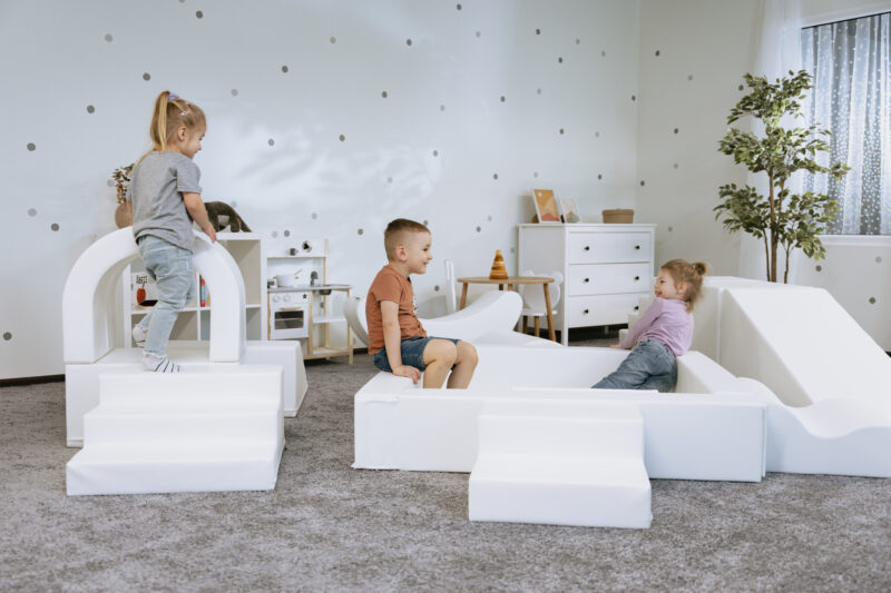 Pehmete mänguklotside komplekt XL IGLU Party - valge