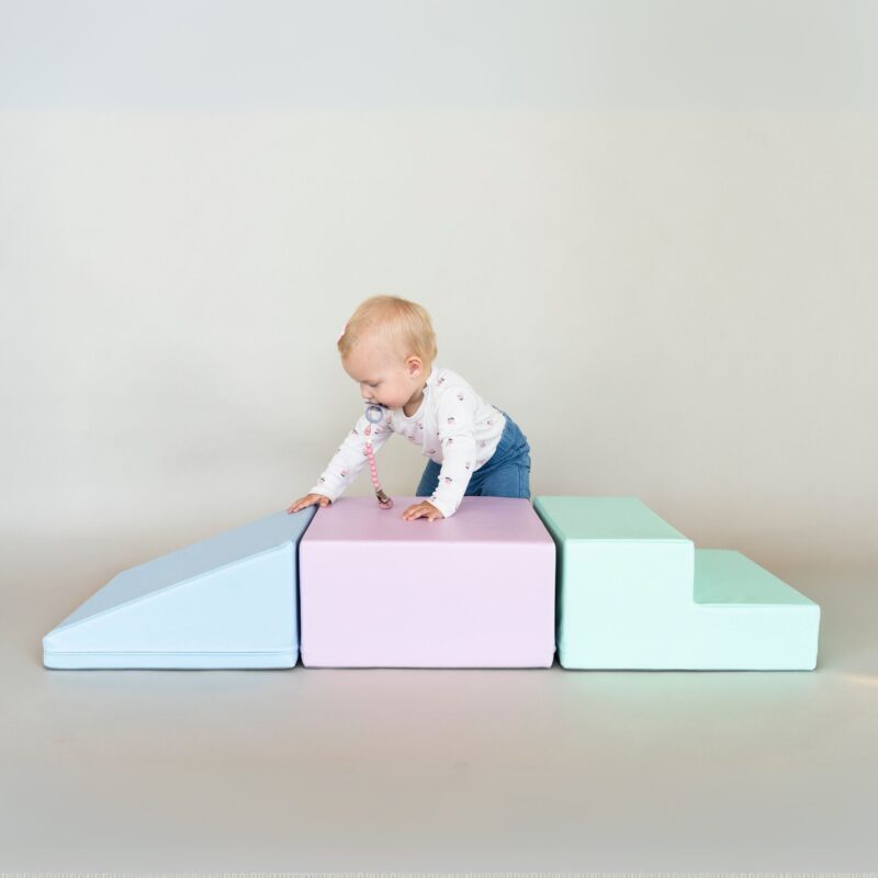 Mini Climbie SET_ar bērniem (7) Pehmed mänguklotsid 3tk IGLU Mini Climbie – pastelne